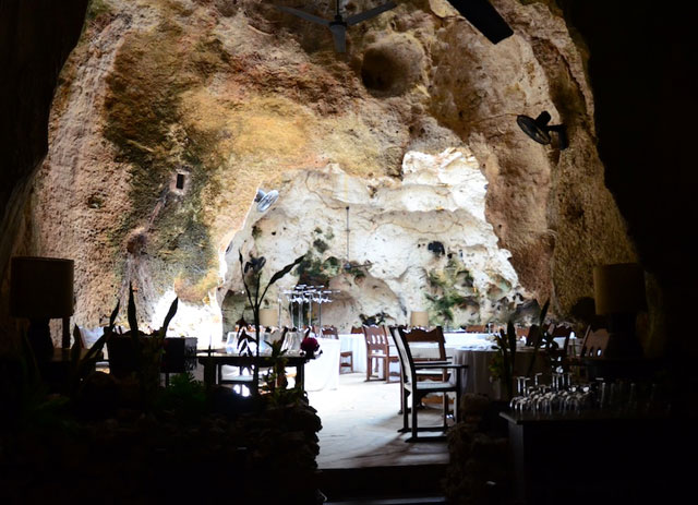 Ali-Barbours-Cave-Restaurant