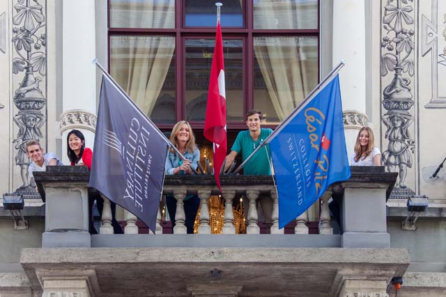 CR Lucerne student