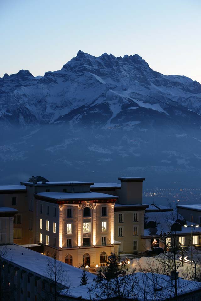 SHMS Leysin exterior